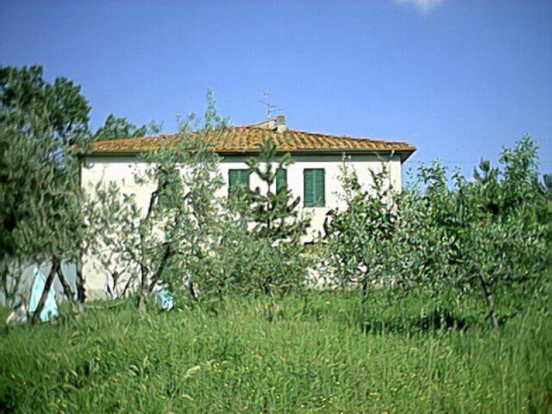 Montevarchi casa rurale a Arezzo in Vendita