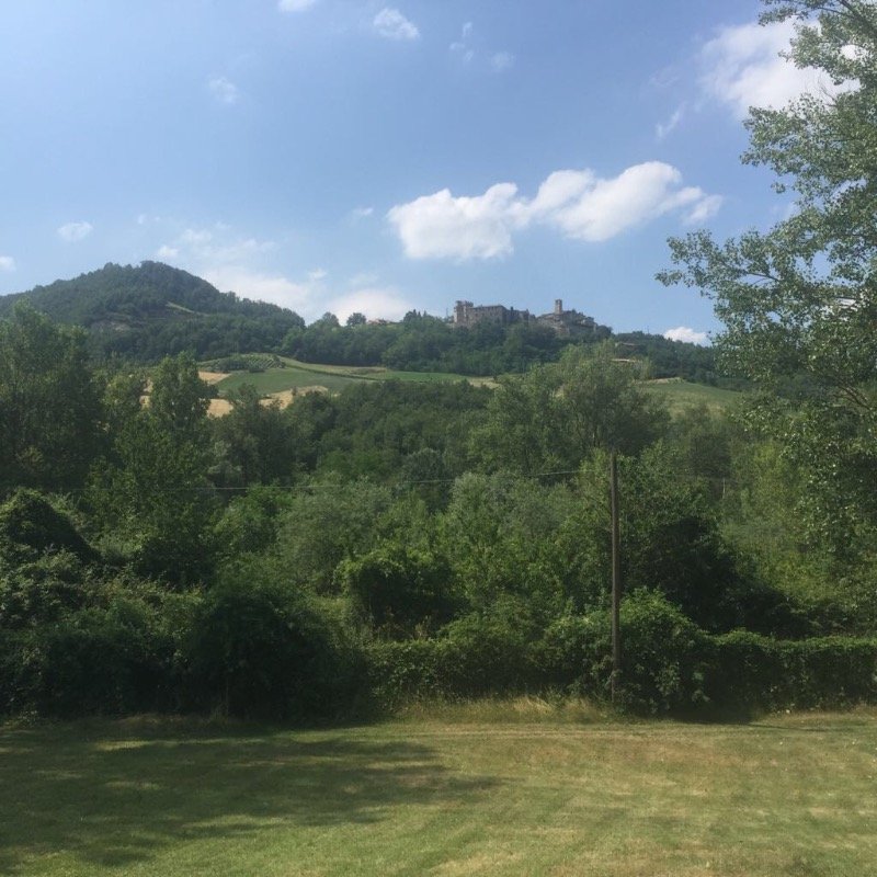 Salsomaggiore Terme villa immersa nel verde a Parma in Vendita