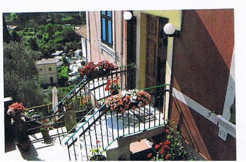 Appartamento situato a Cadimare zona Mattone a La Spezia in Vendita