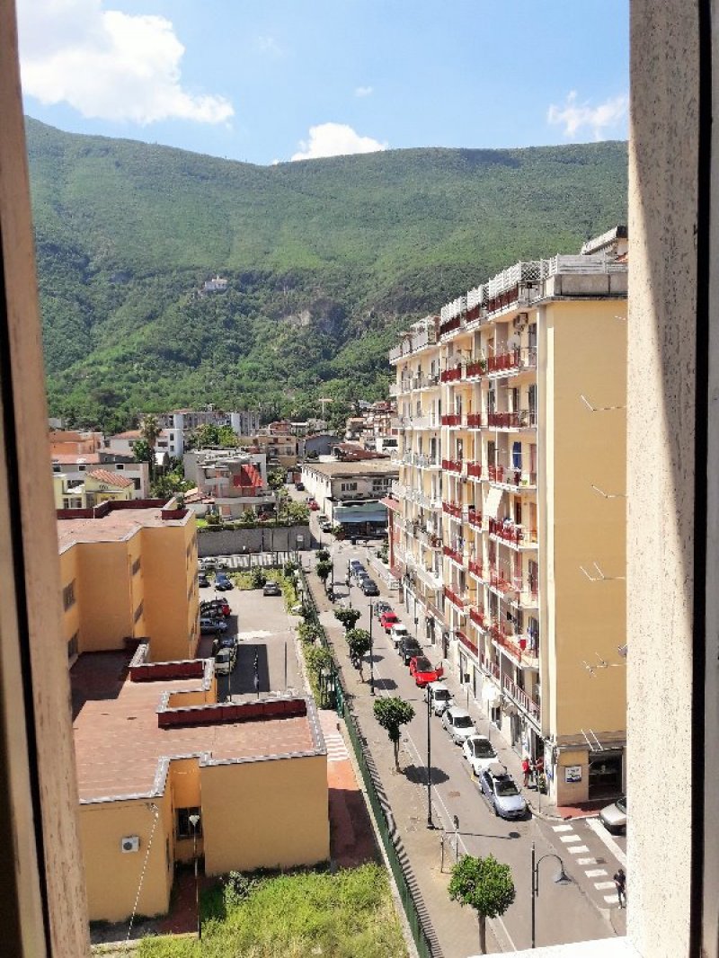 Nocera Inferiore luminoso appartamento a Salerno in Affitto