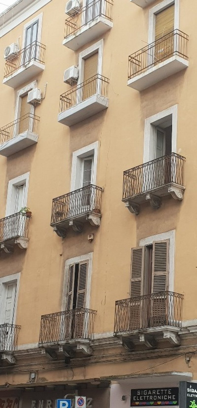 Taranto appartamento da ristrutturare a Taranto in Vendita