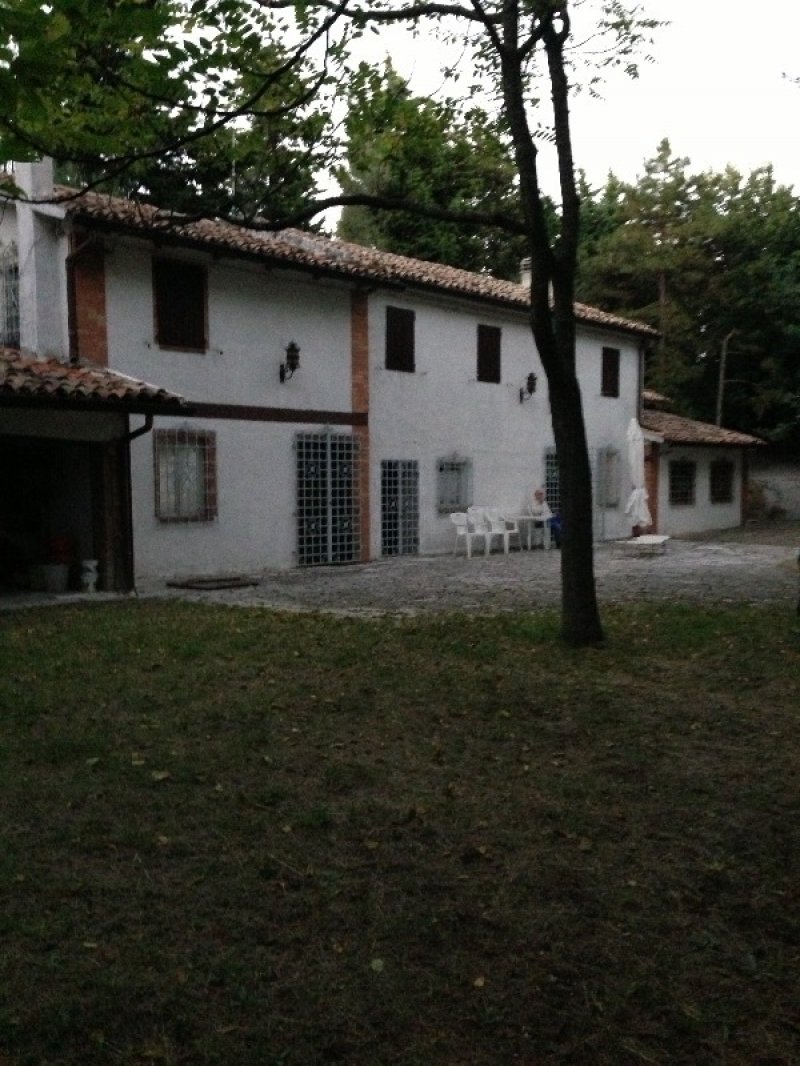 Pesaro villa indipendente a Pesaro e Urbino in Vendita