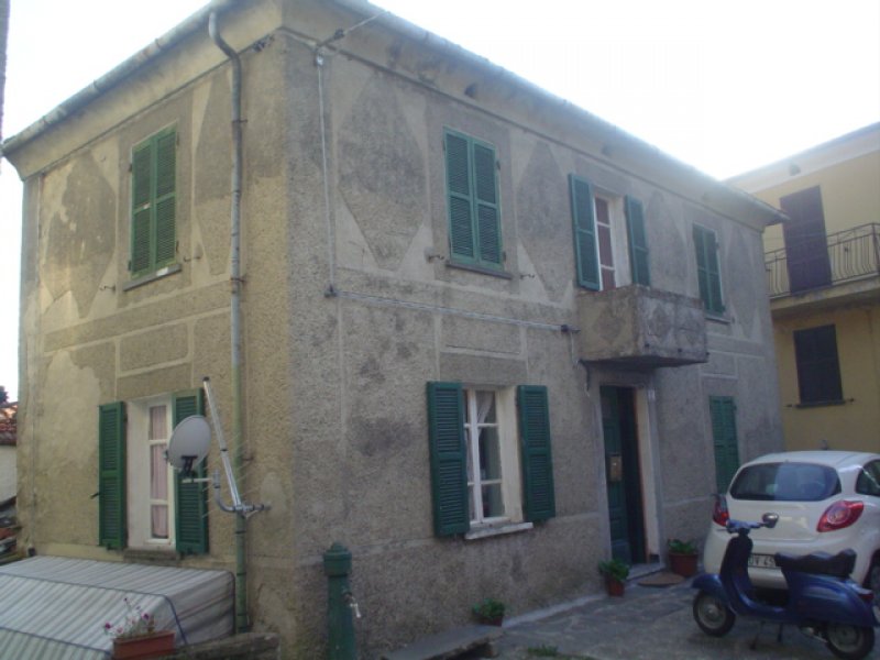 Tornolo casa indipendente a Parma in Vendita