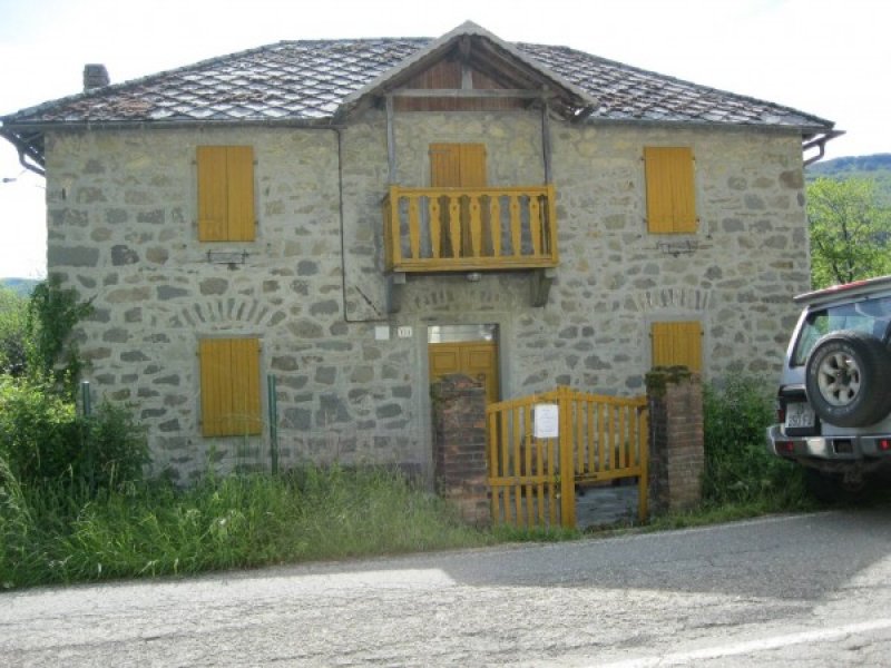 Monchio delle Corti villa in pietra a Parma in Vendita