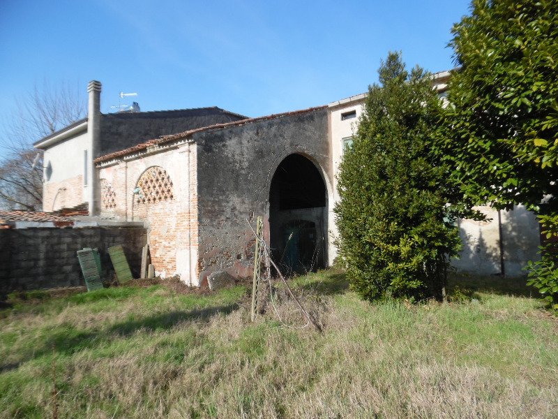 Castelmassa casa di campagna a Rovigo in Vendita