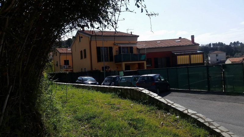 Arcola appartamento con impianto d'allarme a La Spezia in Vendita