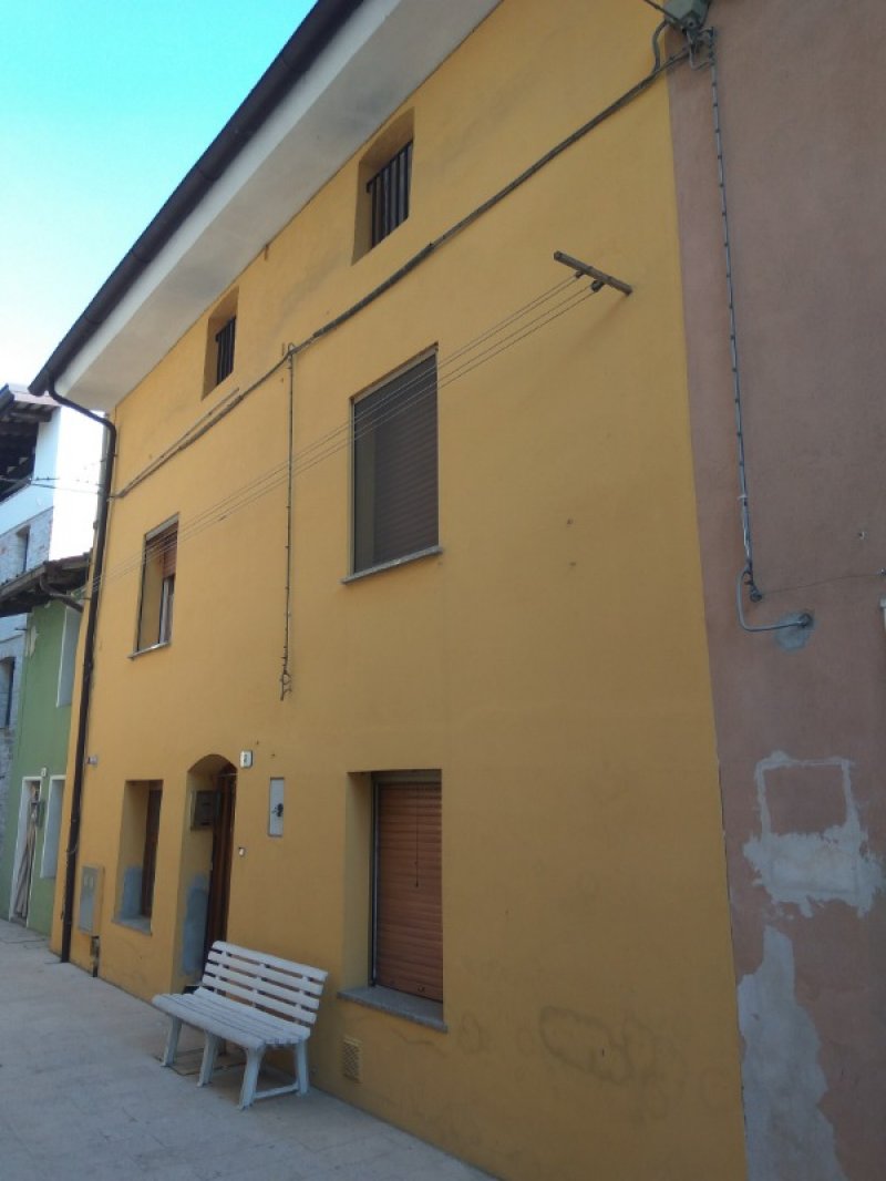 Marano Lagunare casa a Udine in Vendita