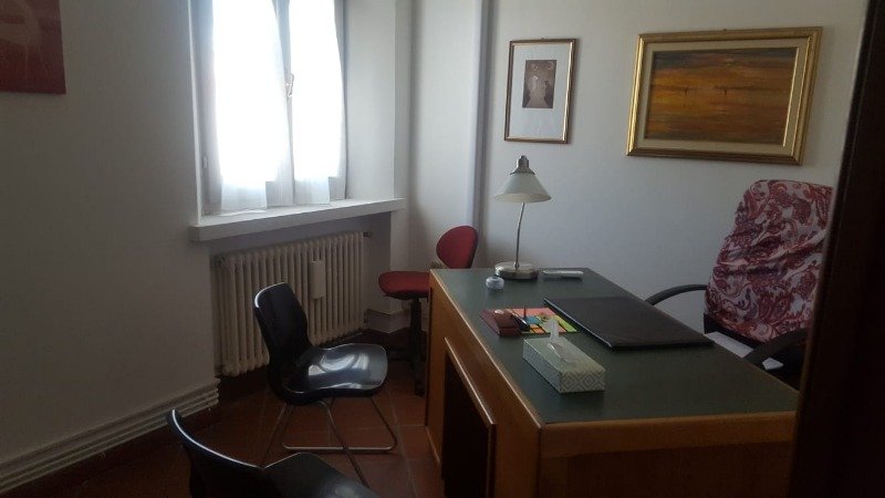 Rimini stanza uso studio a Rimini in Affitto