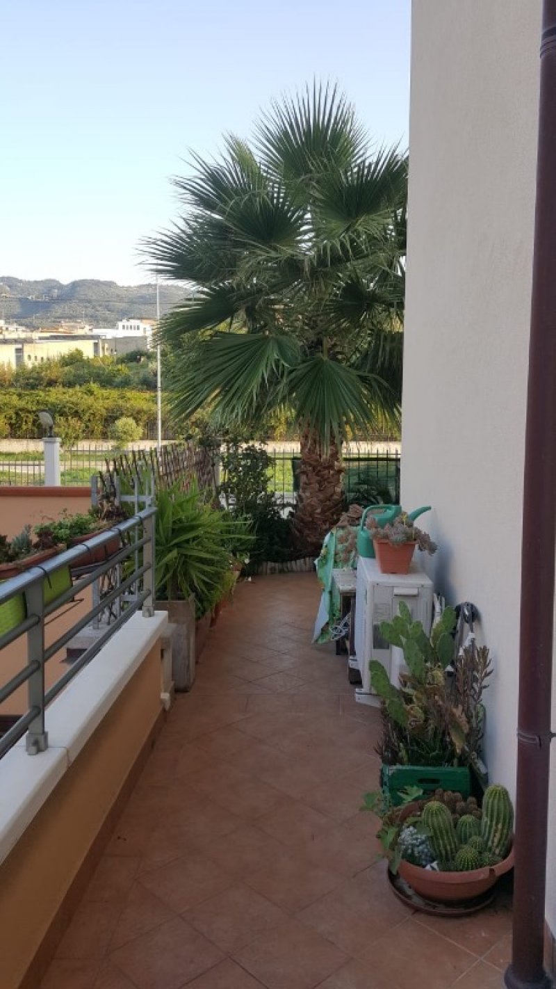 Sant'Agata di Militello villetta con giardino a Messina in Vendita