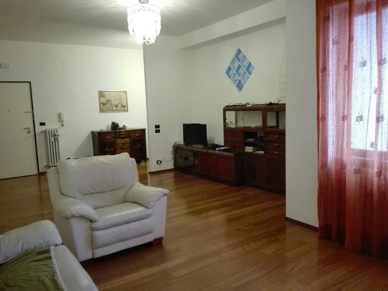 Pescara appartamento finemente ammobiliato a Pescara in Affitto