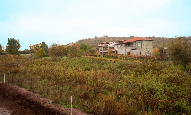 Terreni edificabili disponibili a Drapia a Vibo Valentia in Vendita
