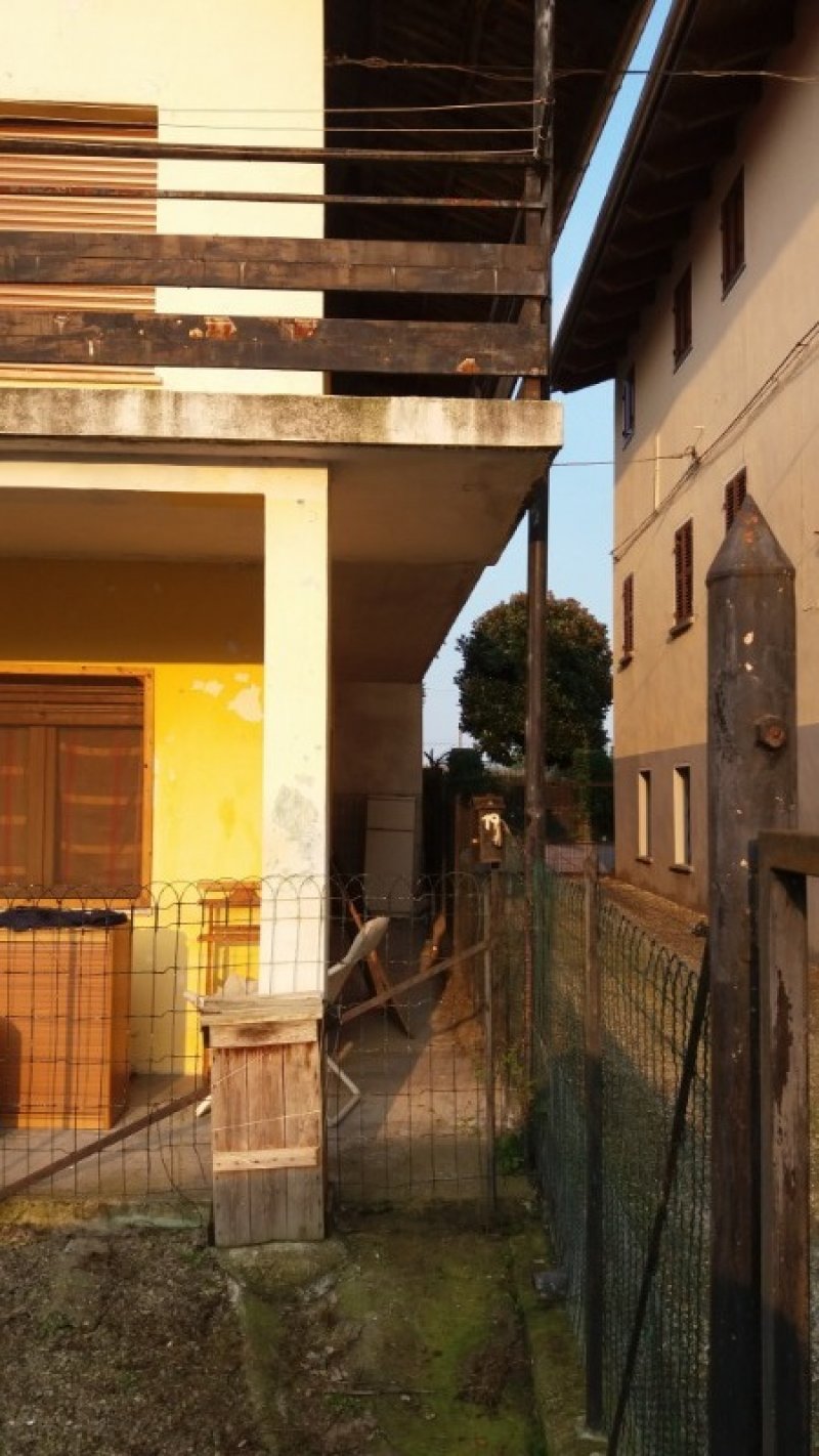 Romano Canavese casa a Torino in Vendita