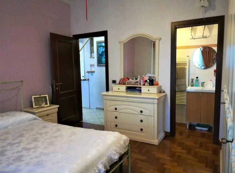 Marino appartamento ristrutturato recentemente a Roma in Vendita
