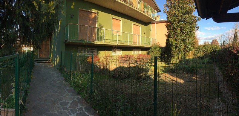 Curno zona parco del Brembo ampio pentalocale a Bergamo in Vendita