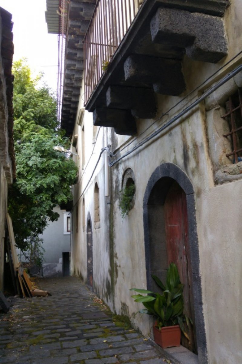 Castiglione di Sicilia casa a Catania in Vendita