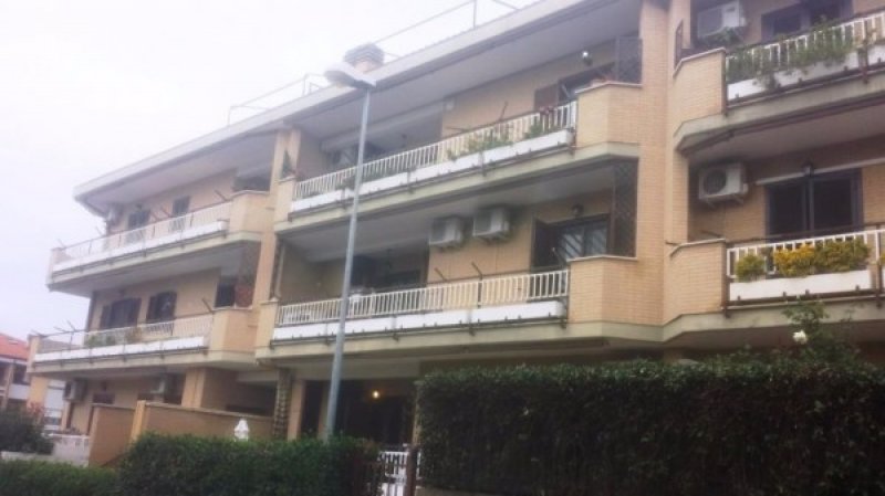 Albano Laziale appartamento con giardino a Roma in Vendita
