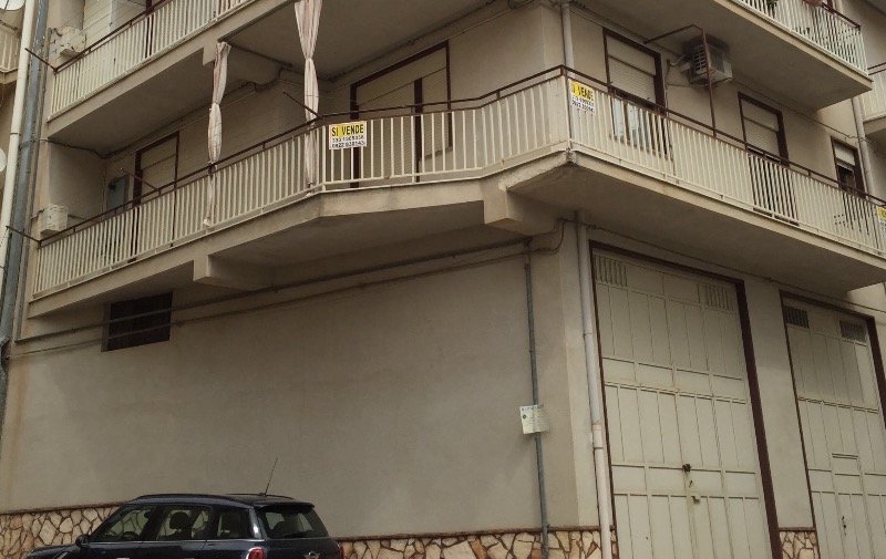 Canicatt appartamento con garage a Agrigento in Vendita