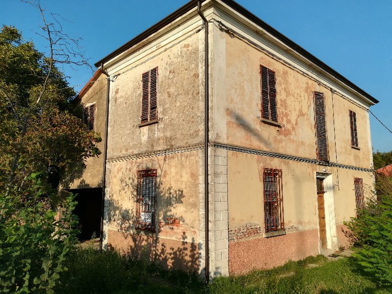 Bagnacavallo casa indipendente da ristrutturare a Ravenna in Vendita