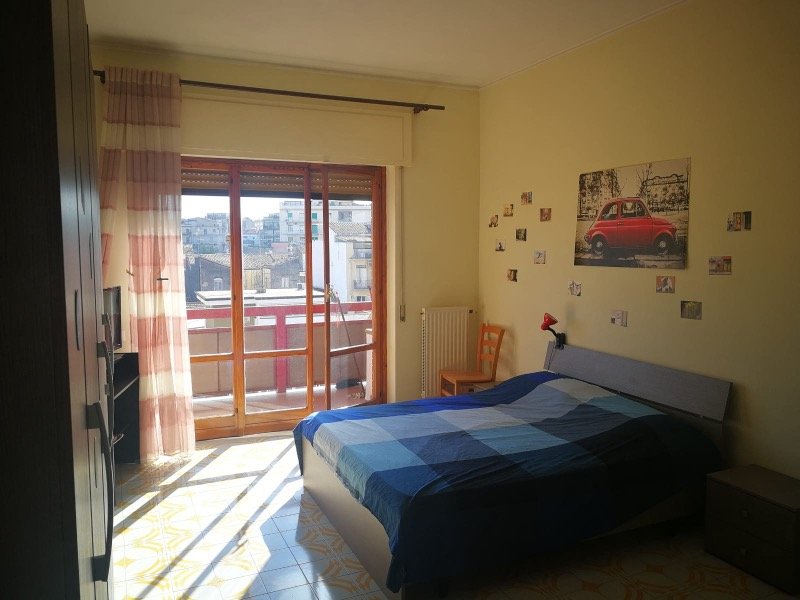 Catania appartamento per famiglia o studenti a Catania in Affitto