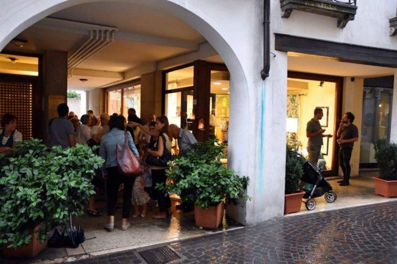 Treviso negozio dietro piazza dei Signori a Treviso in Affitto