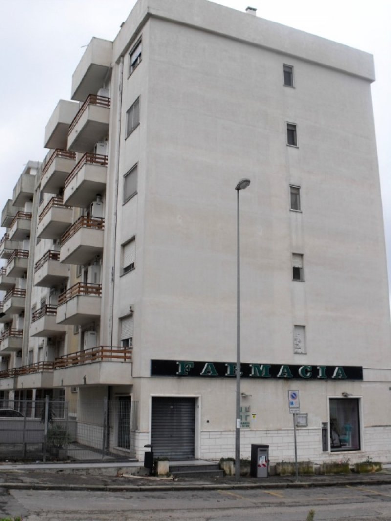 Statte appartamento panoramico e luminoso a Taranto in Vendita
