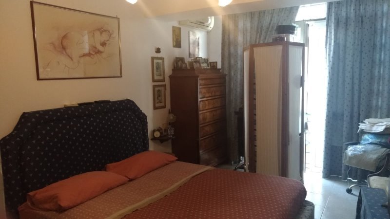 Pozzuoli appartamento su due livelli a Napoli in Vendita