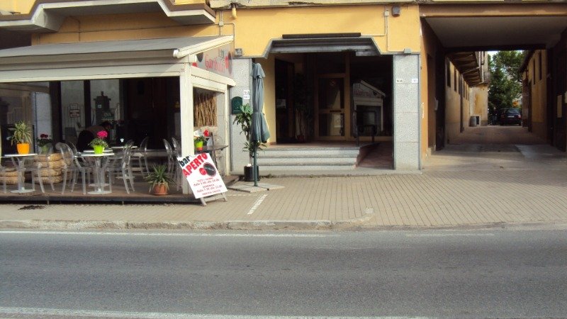 Gattinara locale commerciale a Vercelli in Affitto