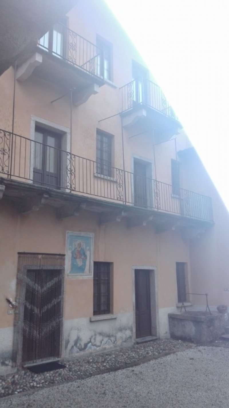 Gignese appartamento centro paese a Verbano-Cusio-Ossola in Vendita