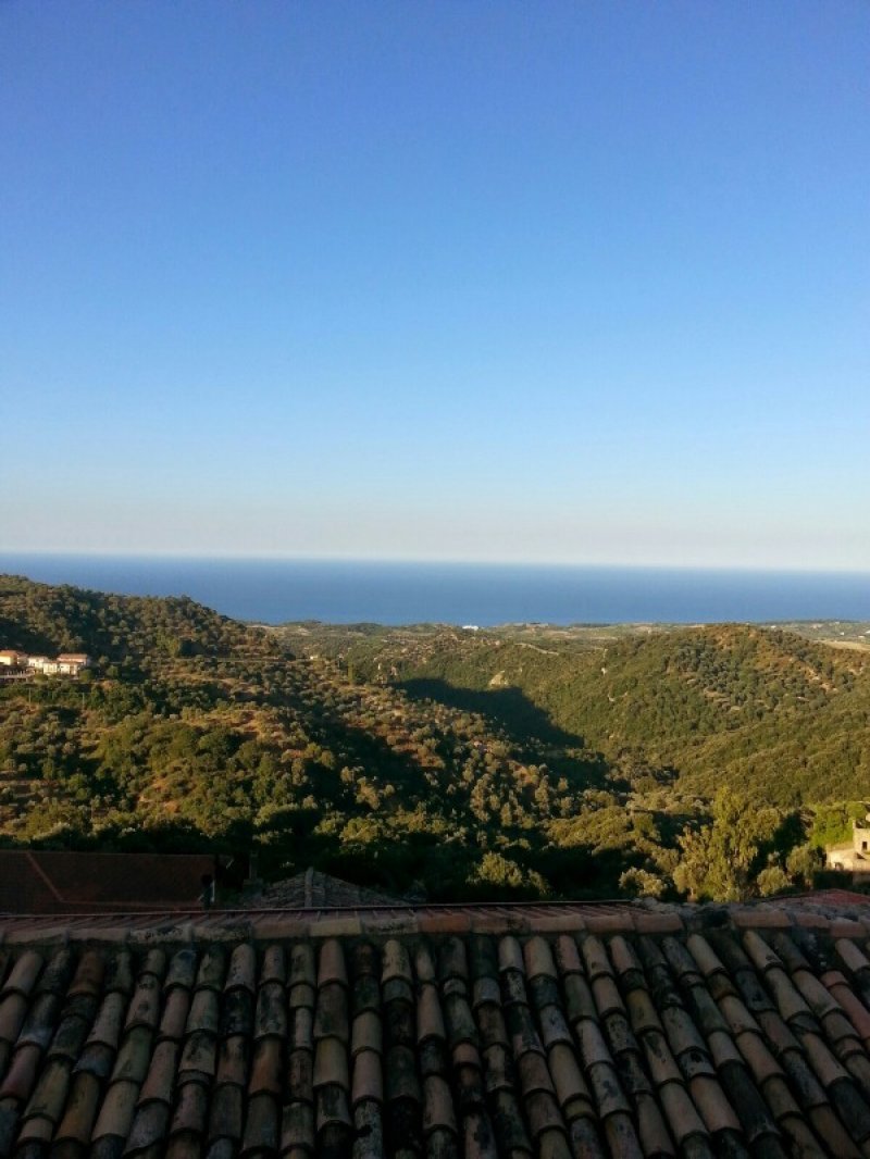 Crucoli panoramica villa in Calabria sullo Jonio a Crotone in Vendita