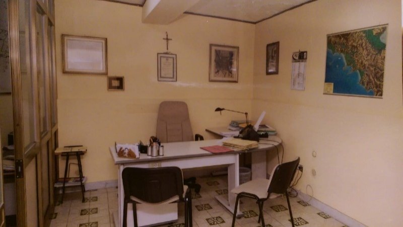 San Giorgio a Cremano appartamento ufficio a Napoli in Vendita