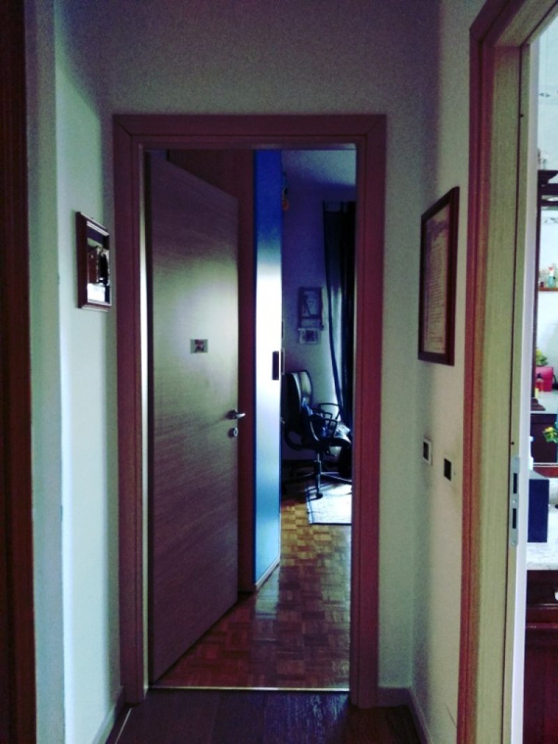 A Gorla Minore appartamento a Varese in Vendita