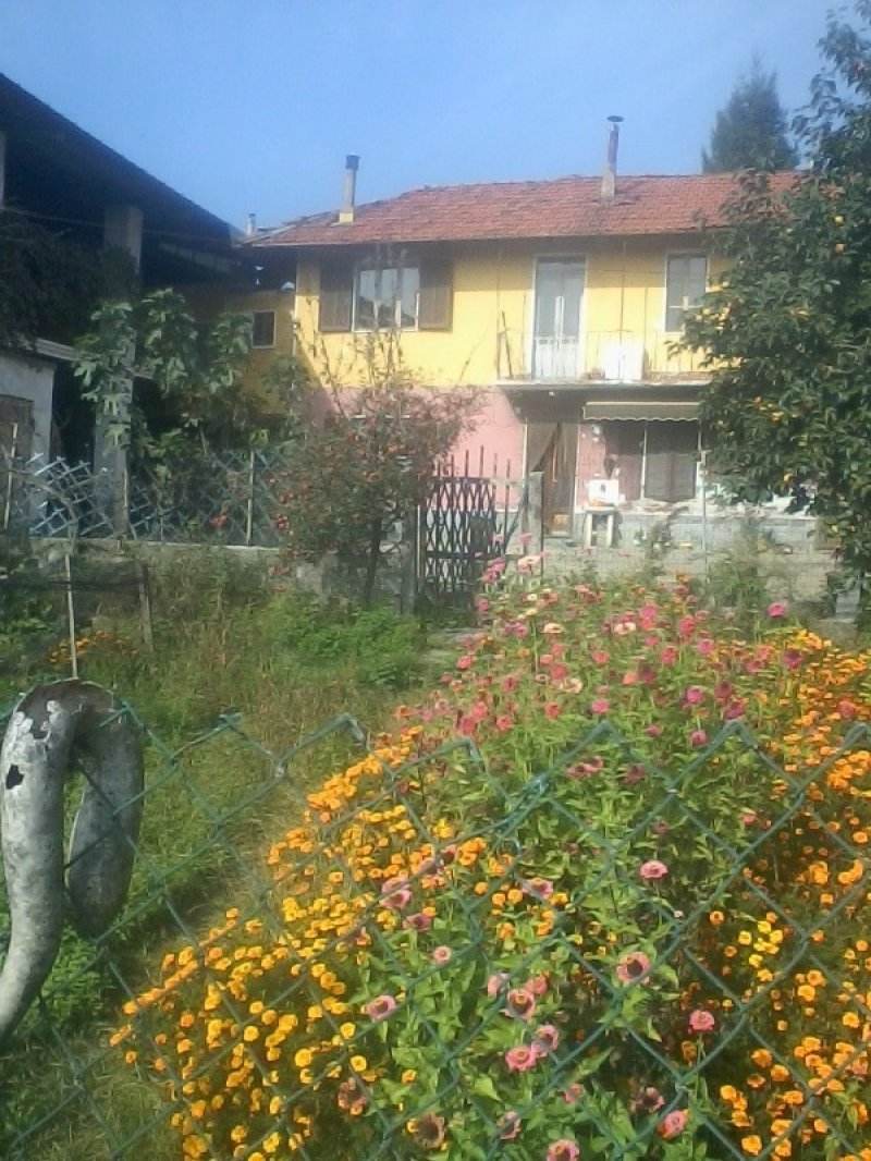 Villafalletto casa in campagna a Cuneo in Vendita