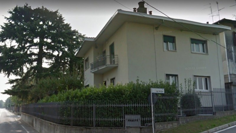 Caronno Varesino villa bifamiliare a Varese in Vendita