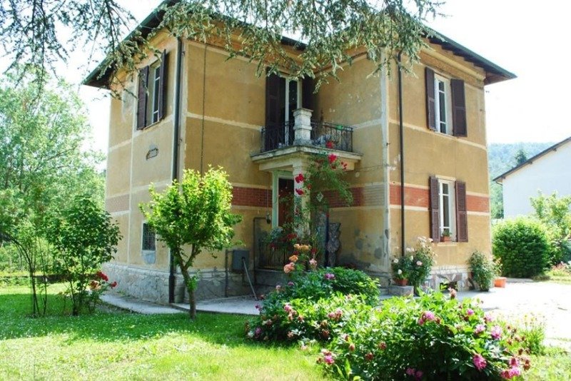 Spigno Monferrato villa in stile liberty a Alessandria in Vendita