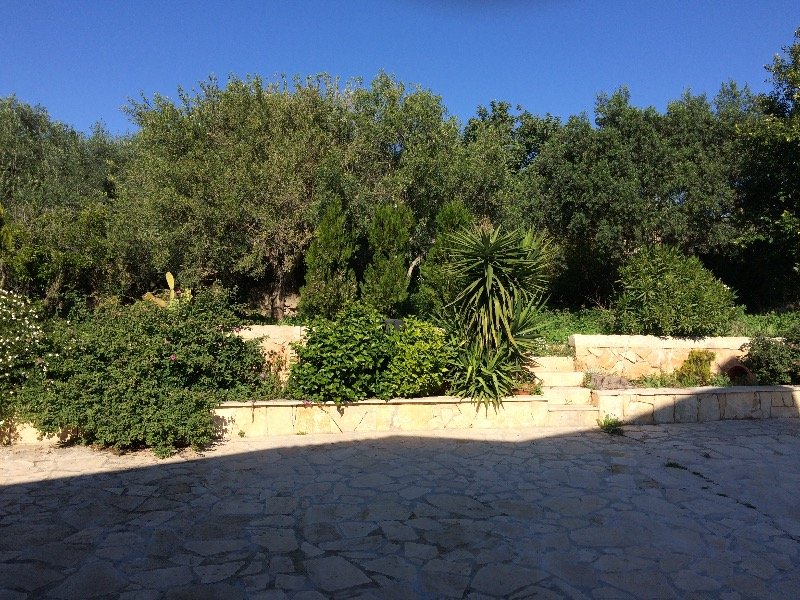 Ragusa villa con giardino a Ragusa in Vendita