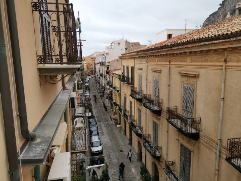 Appartamento in pieno centro storico a Cefal a Palermo in Vendita