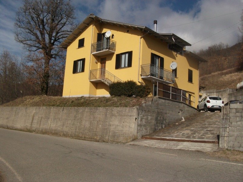 Bardi casa a Parma in Vendita