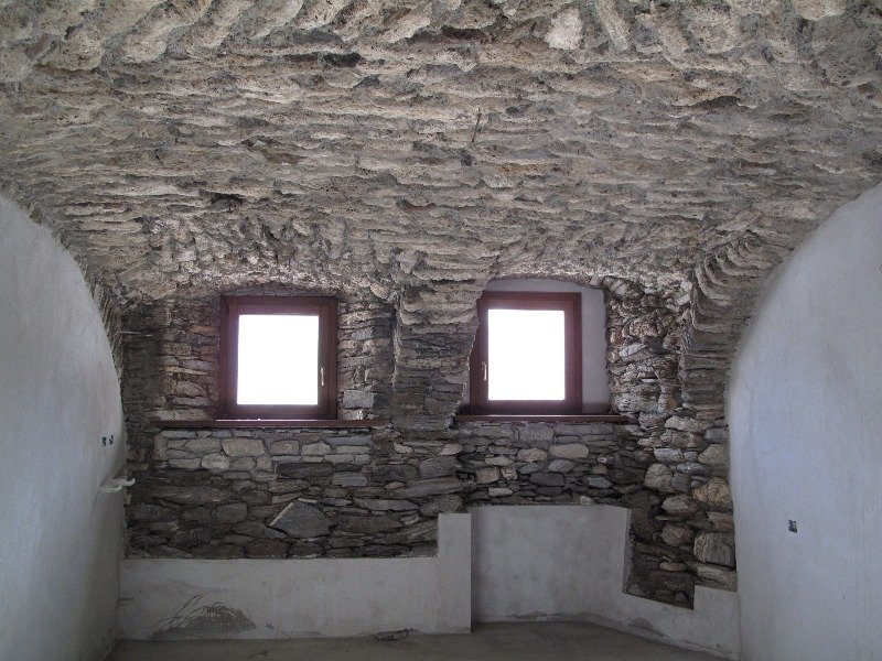 Saint Nicolas appartamento in casale ristrutturato a Valle d'Aosta in Vendita