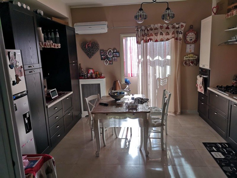 Palermo appartamento in signorile contesto a Palermo in Vendita