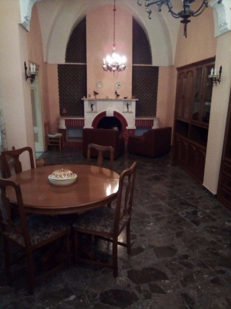 Manduria appartamento arredato a Taranto in Affitto