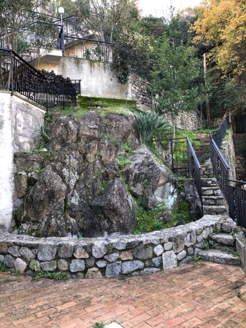 Soverato villa singola con rifiniture esclusive a Catanzaro in Vendita