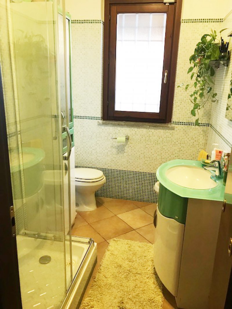Roma villino schiera a Roma in Vendita