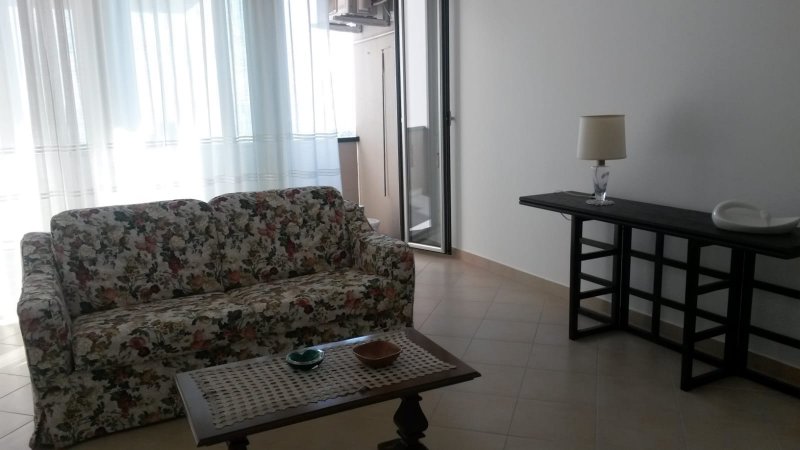 Giulianova appartamento panoramico sulla costa a Teramo in Vendita
