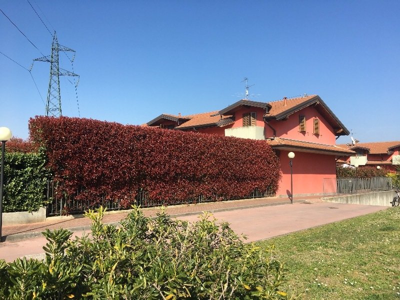 Verdellino villa di testa a schiera a Bergamo in Vendita
