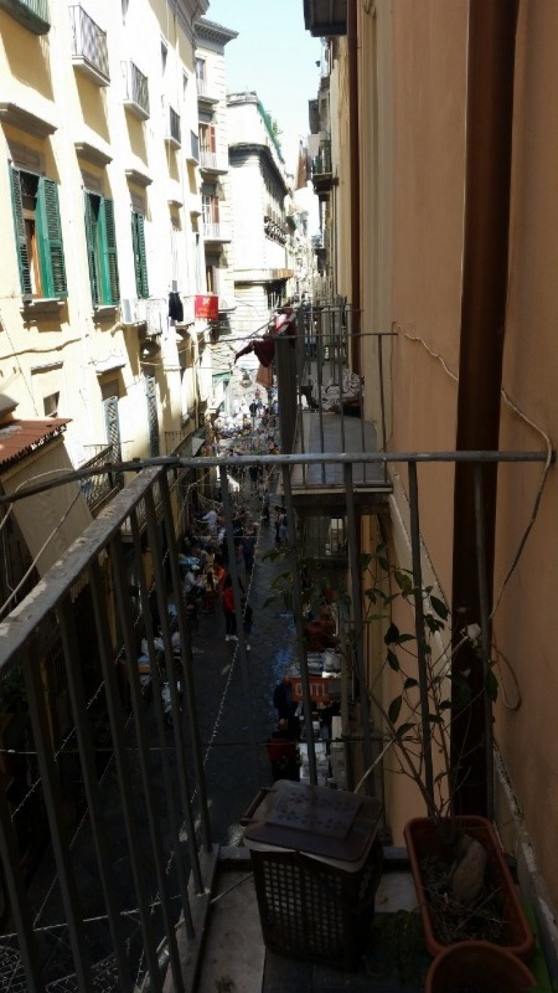 Napoli appartamento solo studenti o studentesse a Napoli in Affitto