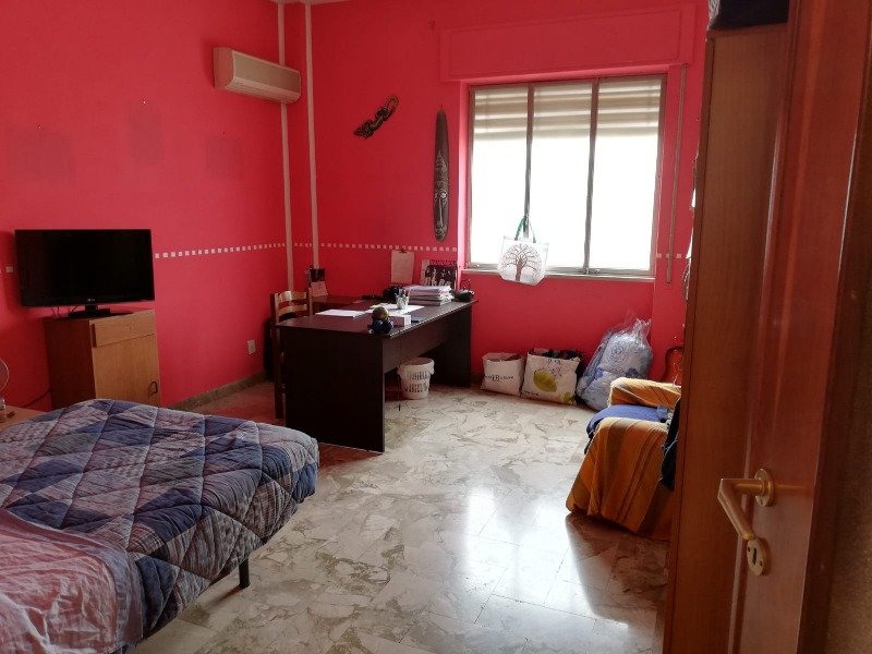 Palermo stanze da letto in appartamento a Palermo in Affitto