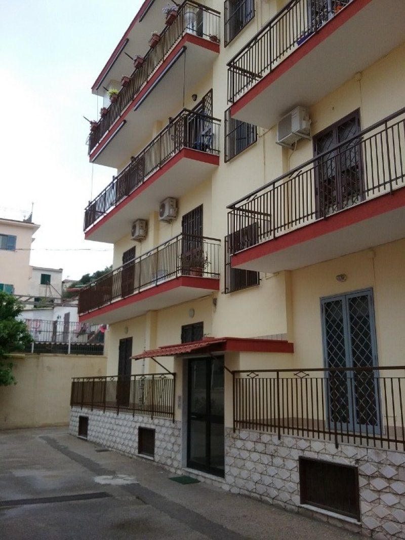 Appartamento in Pozzuoli a Napoli in Affitto