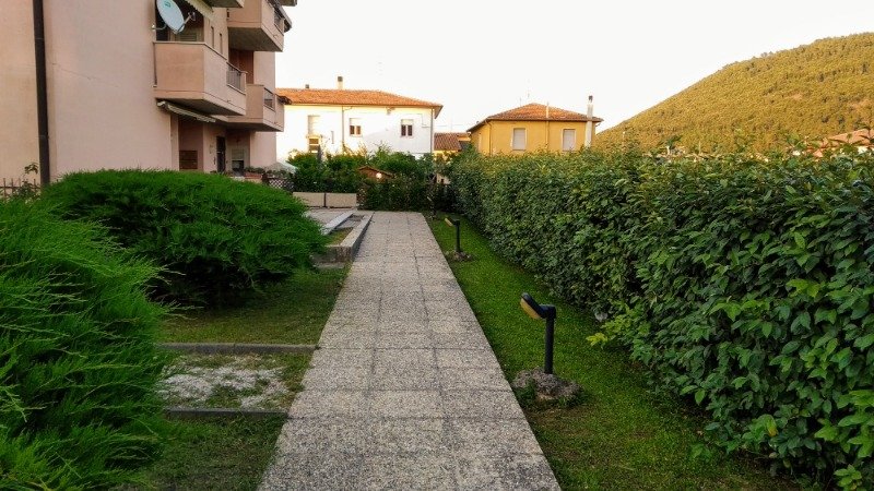 Spoleto appartamento con camino a Perugia in Vendita