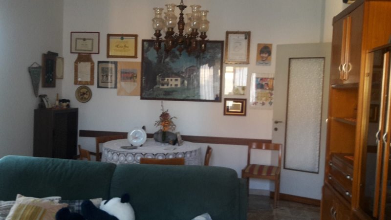 Bollate in villa bifamiliare appartamento a Milano in Affitto
