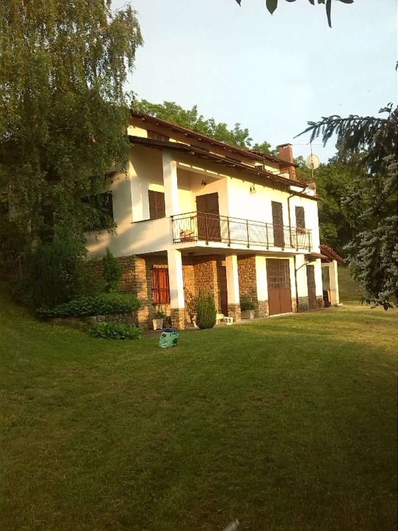 Levice casa indipendente fronte Monviso a Cuneo in Vendita
